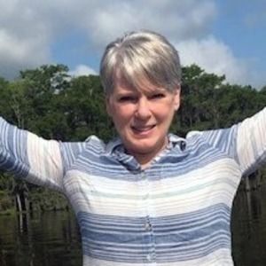 Meet your Posher, Debbie